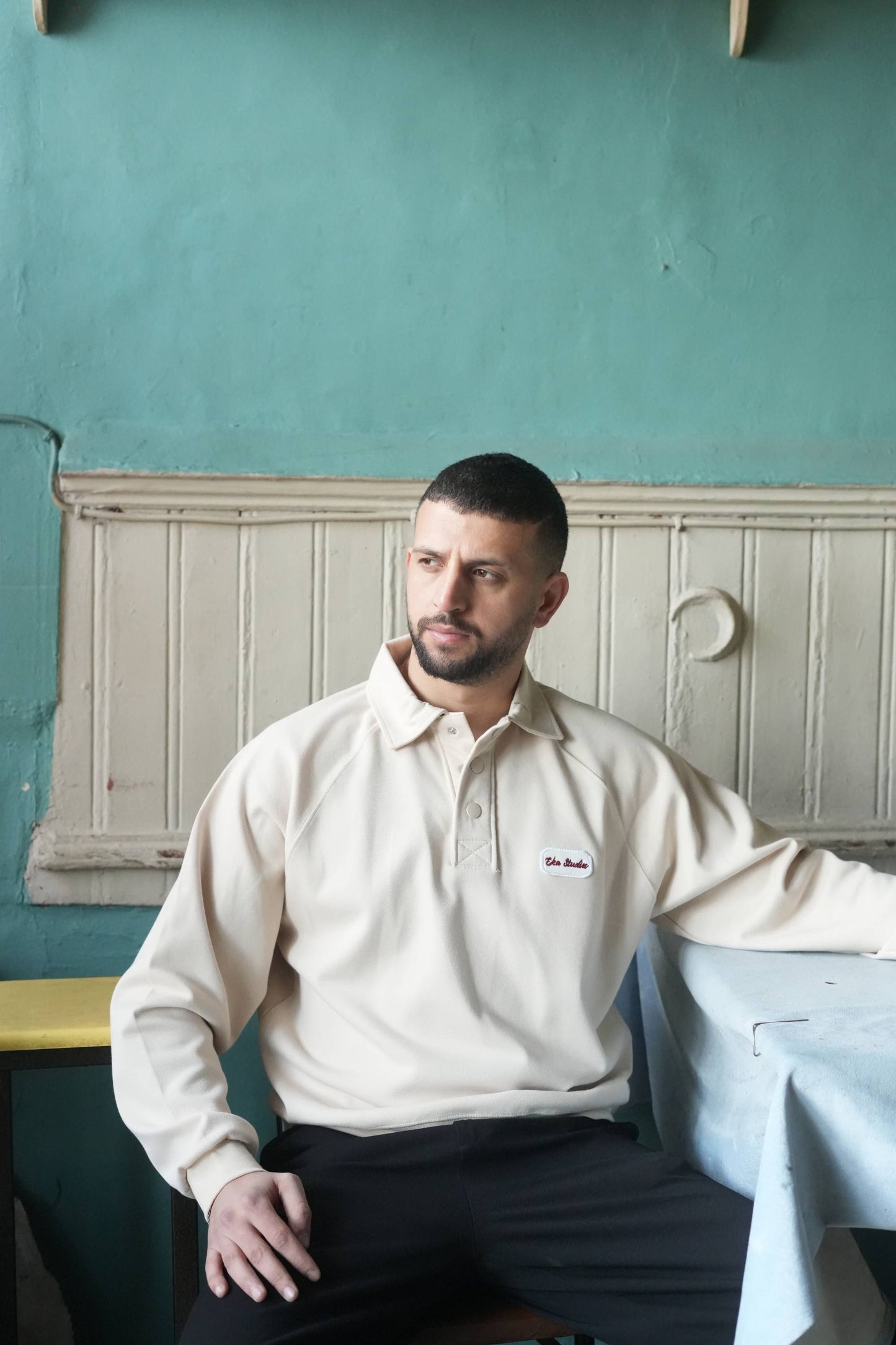 Bej Polo Yaka Sweatshirt