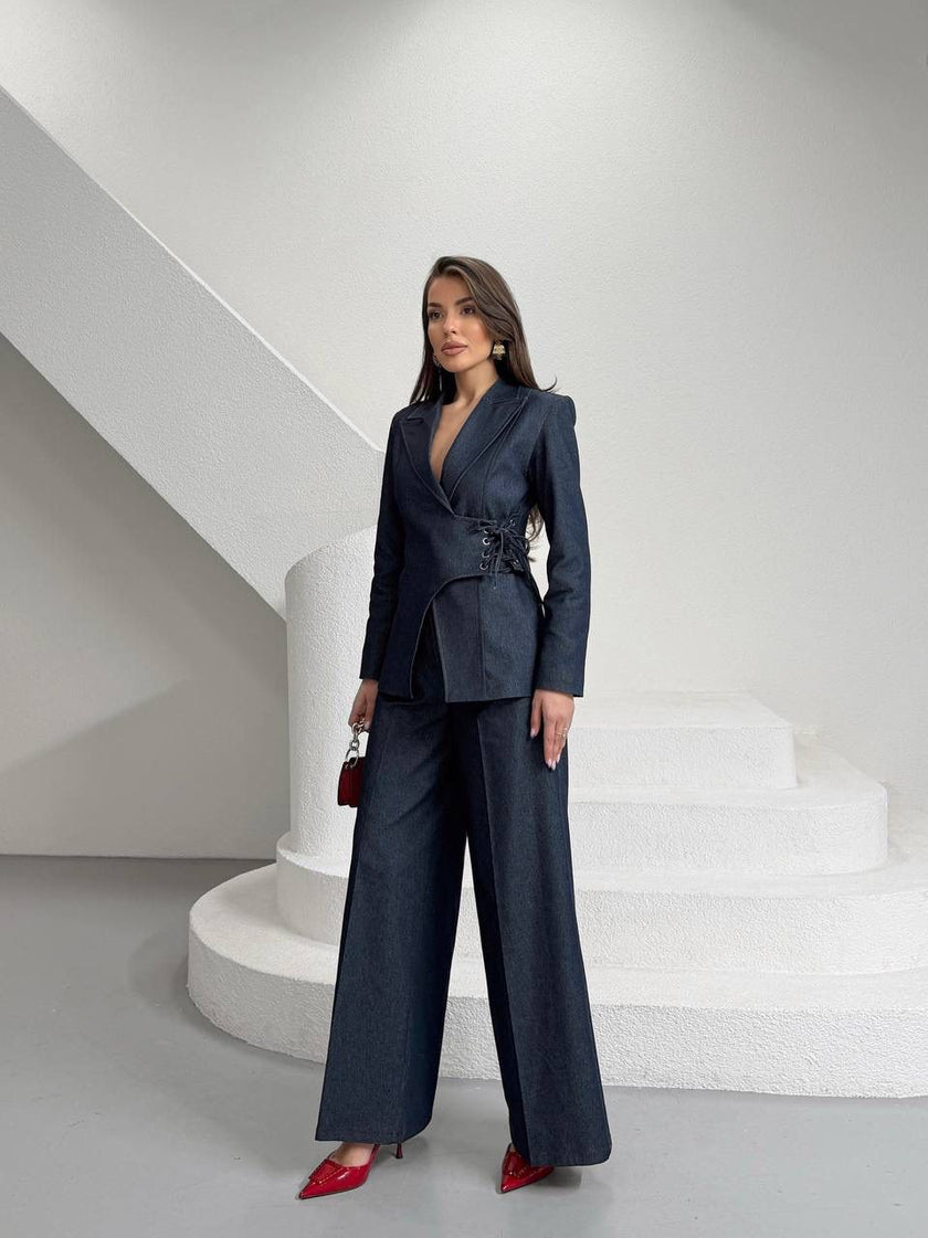 Korse Detaylı Blazer Takım